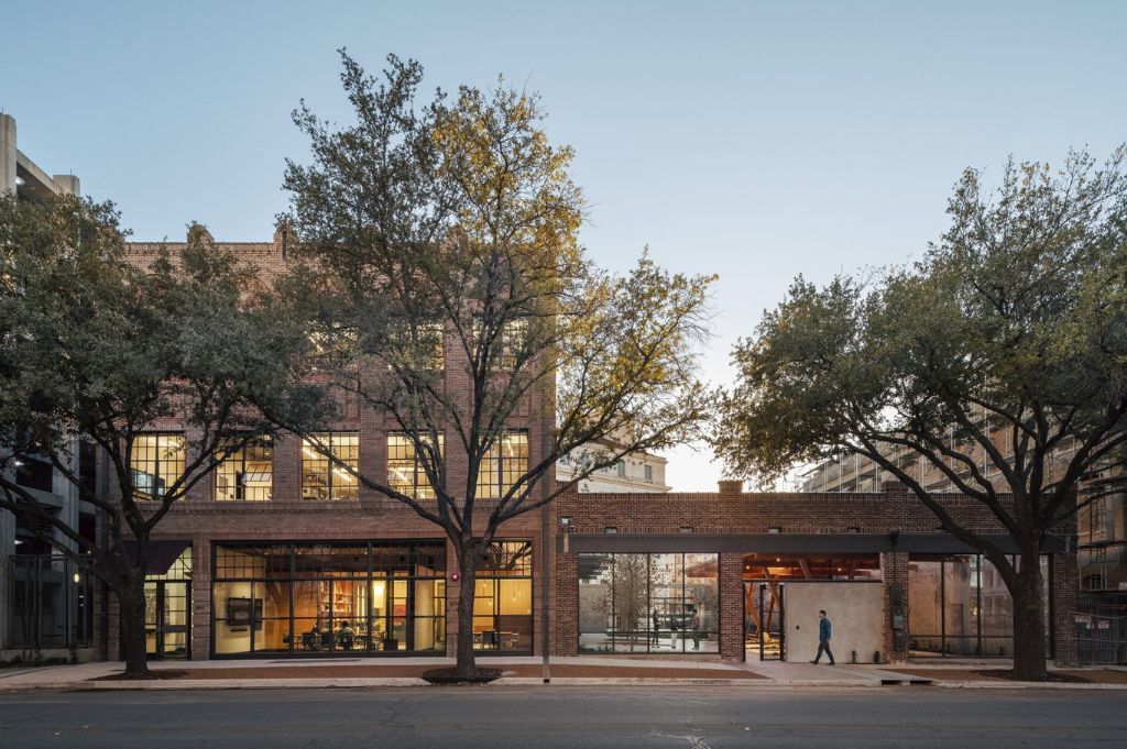 Seamless Transition to Hybrid Working: A Case Study of Lake Flato Architects